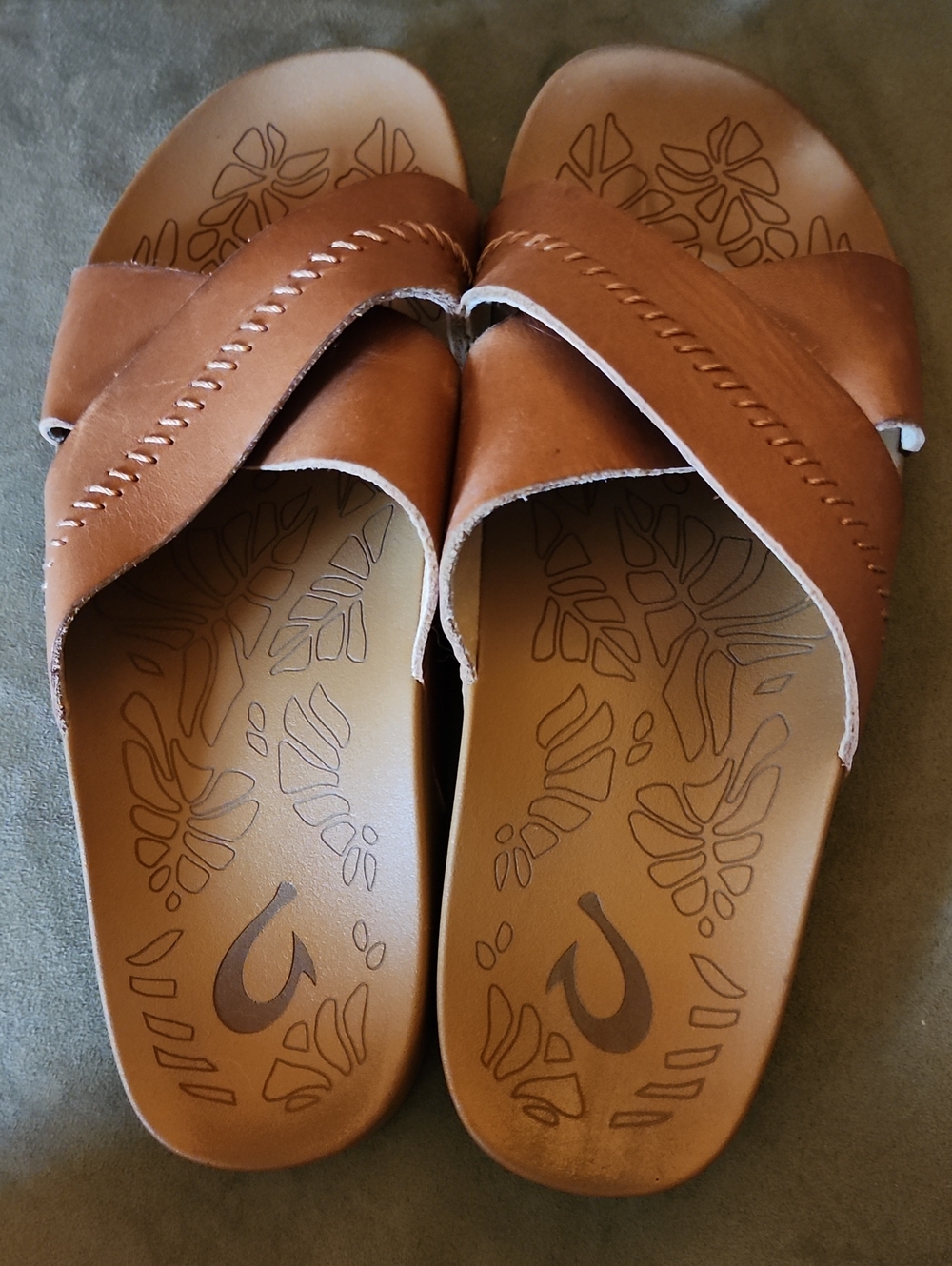 OluKai Kīpe‘a ‘Olu Women’s Leather Slide Sandals Size 7